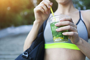 Вода, зелёный чай, кофе и другие напитки, которые помогут сбросить вес